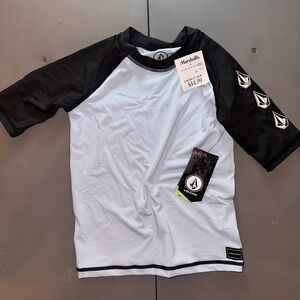 Boys mid sleeve stretchy shirt